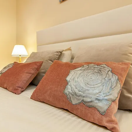 Torriani With Heated Pool Ph11 Villa