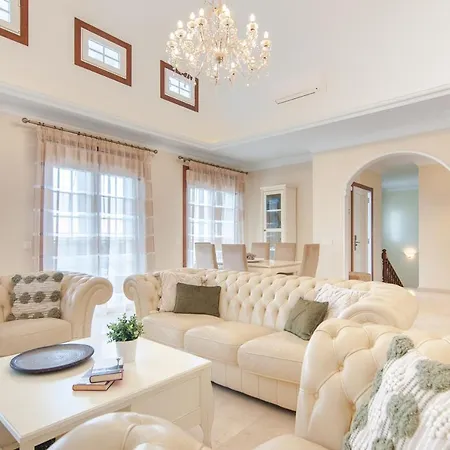 Torriani With Heated Pool Ph11 圣地亚哥港