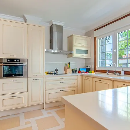 Torriani With Heated Pool Ph11 Villa *