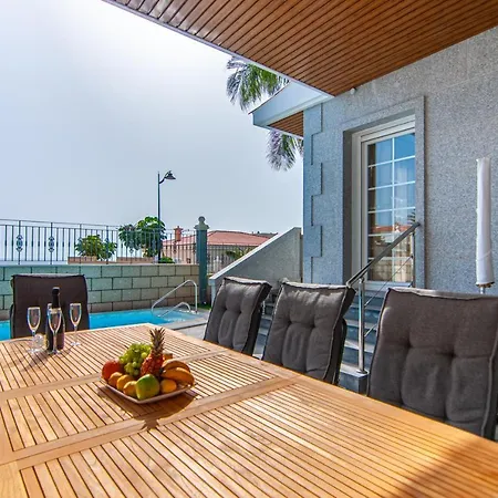 Torriani With Heated Pool Ph11 * Puerto de Santiago (Tenerife)