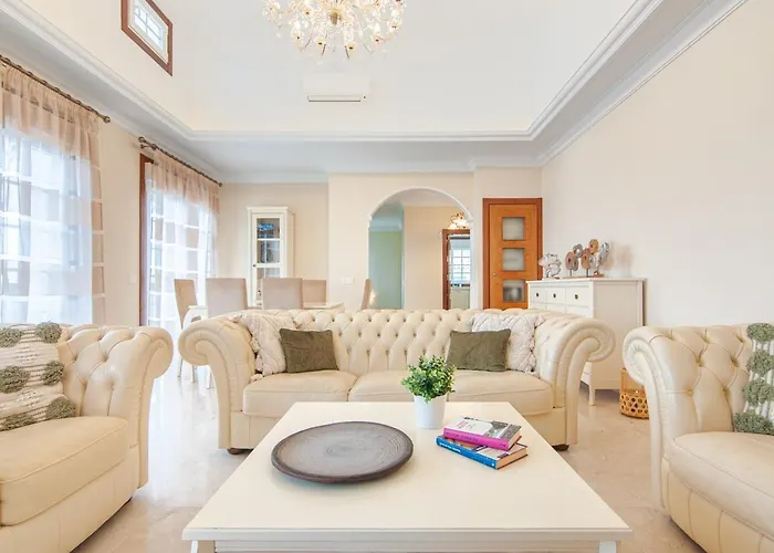 Torriani With Heated Pool Ph11 Villa