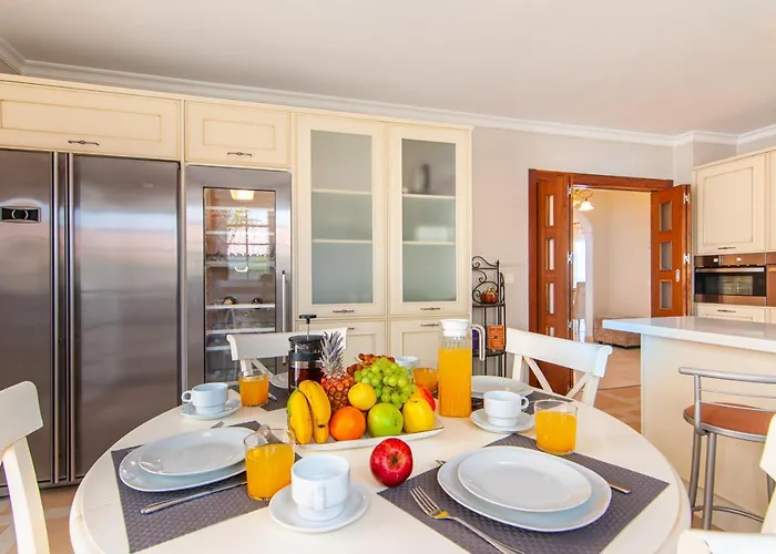 Villa Torriani With Heated Pool Ph11