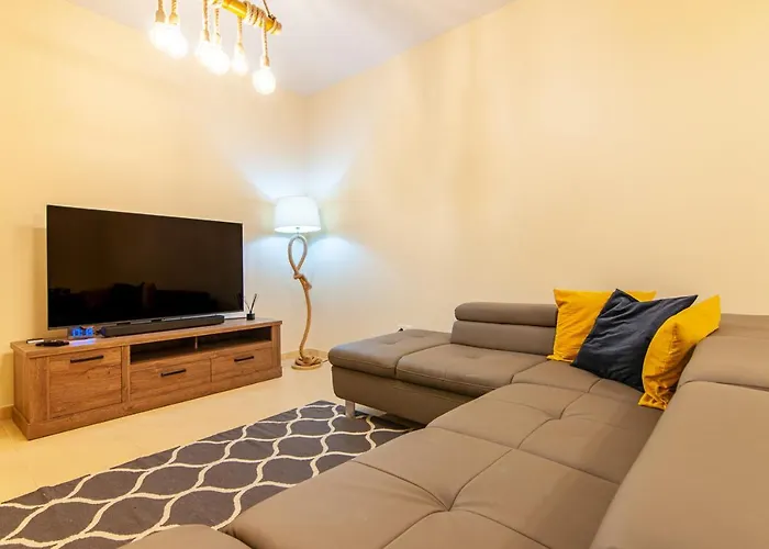 Torriani With Heated Pool Ph11 Villa *