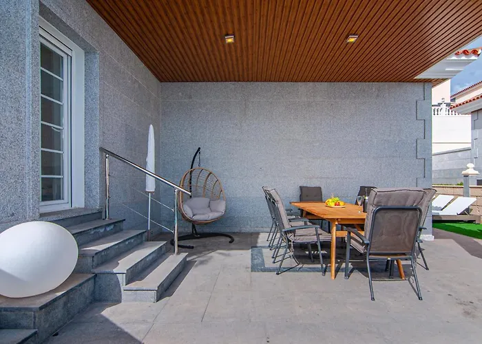 Villa Torriani With Heated Pool Ph11 *