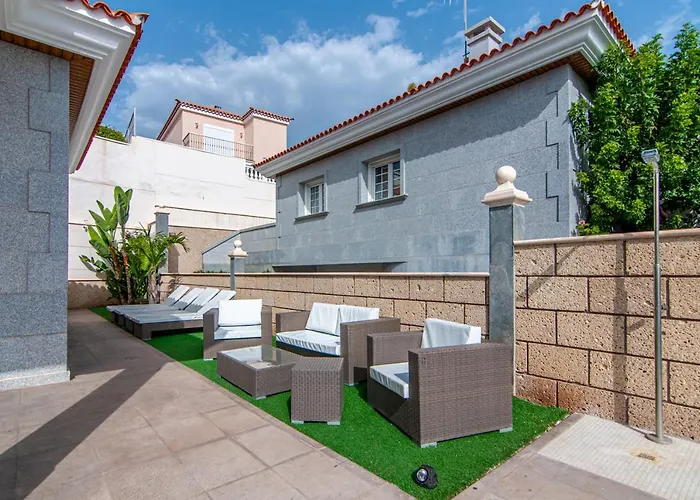 Torriani With Heated Pool Ph11 Villa *