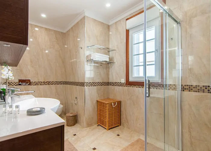 Torriani With Heated Pool Ph11 * Puerto de Santiago (Tenerife)