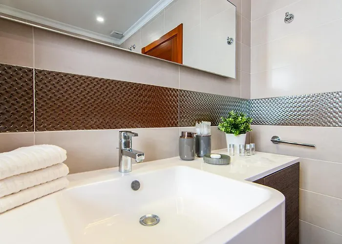 Torriani With Heated Pool Ph11 Villa *