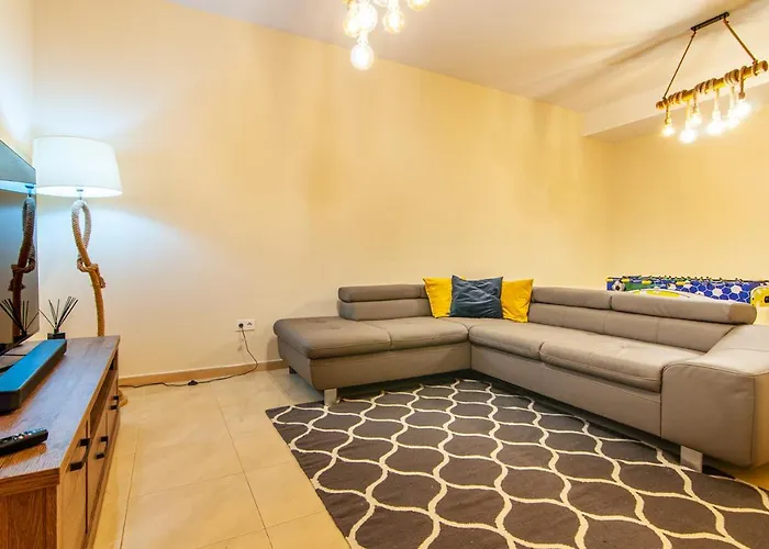 빌라 Torriani With Heated Pool Ph11 *