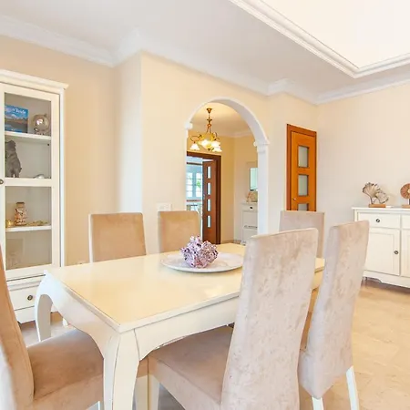 Torriani With Heated Pool Ph11 * Puerto de Santiago (Tenerife)